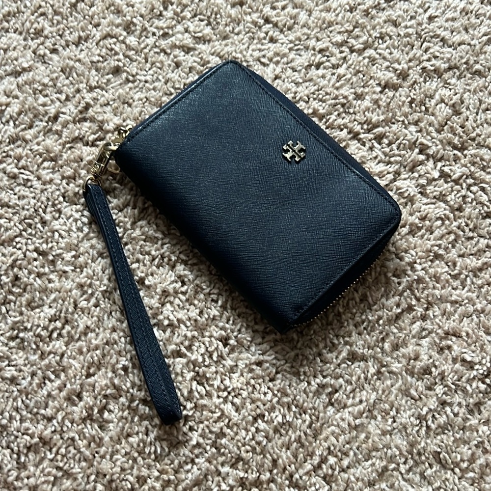 Tory Burch Zip Up wristlet